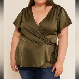 Forever 21 Plus Women wrap satin top size 1X